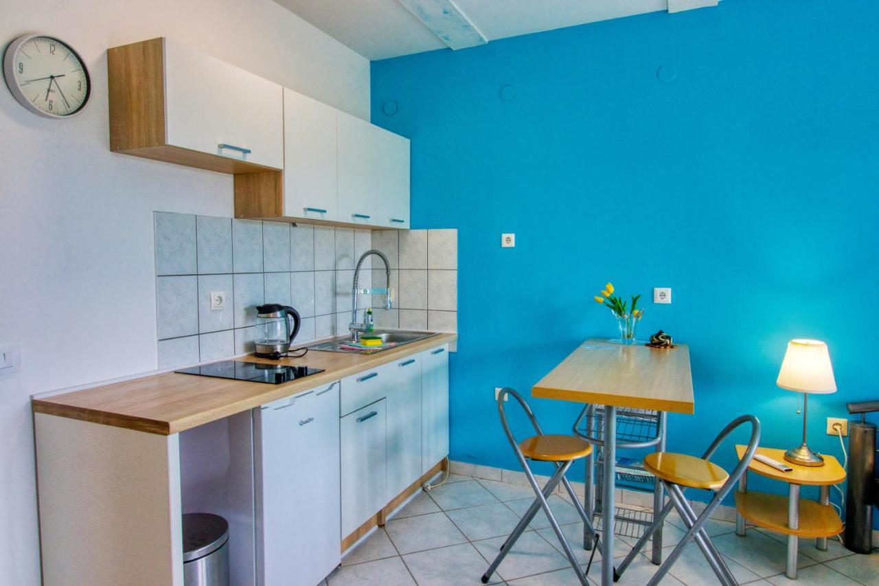 Apartman Studio Apartment Пула Екстериор снимка